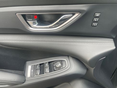 Used 2023 Subaru Ascent Limited AWD/4WD image 18
