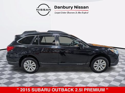 Used 2015 Subaru Outback 2.5i Premium AWD/4WD image 2