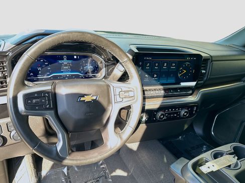 Used 2023 Chevrolet Silverado 1500 LT w/ Protection Package image 9