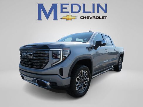 Used 2023 GMC Sierra 1500 Denali Ultimate AWD/4WD image 3