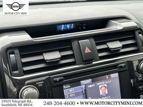 Used 2018 Toyota 4Runner TRD Off-Road Premium w/ TRD Performance Package image 31