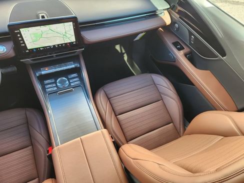 New 2026 Lincoln Nautilus Reserve AWD/4WD image 12