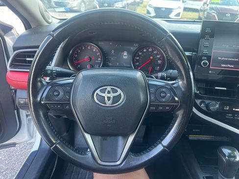 Used 2021 Toyota Camry XSE FWD image 17
