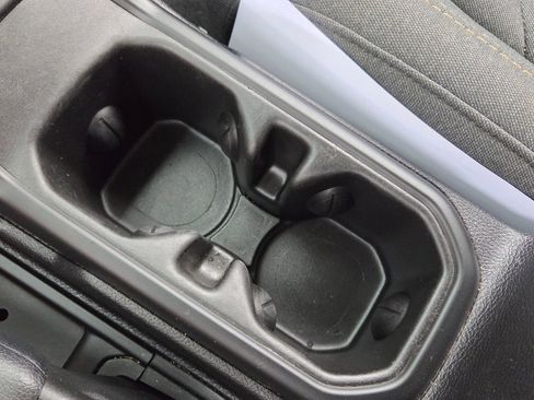 Used 2024 Jeep Wrangler Unlimited Sahara image 24