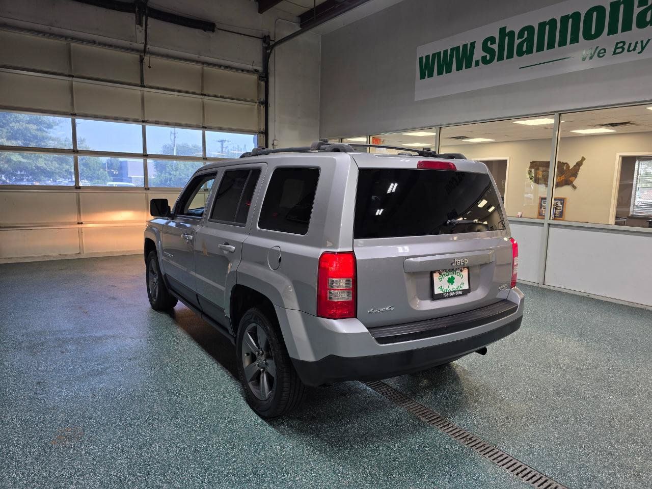 Used 2015 Jeep Patriot High Altitude AWD/4WD image 10