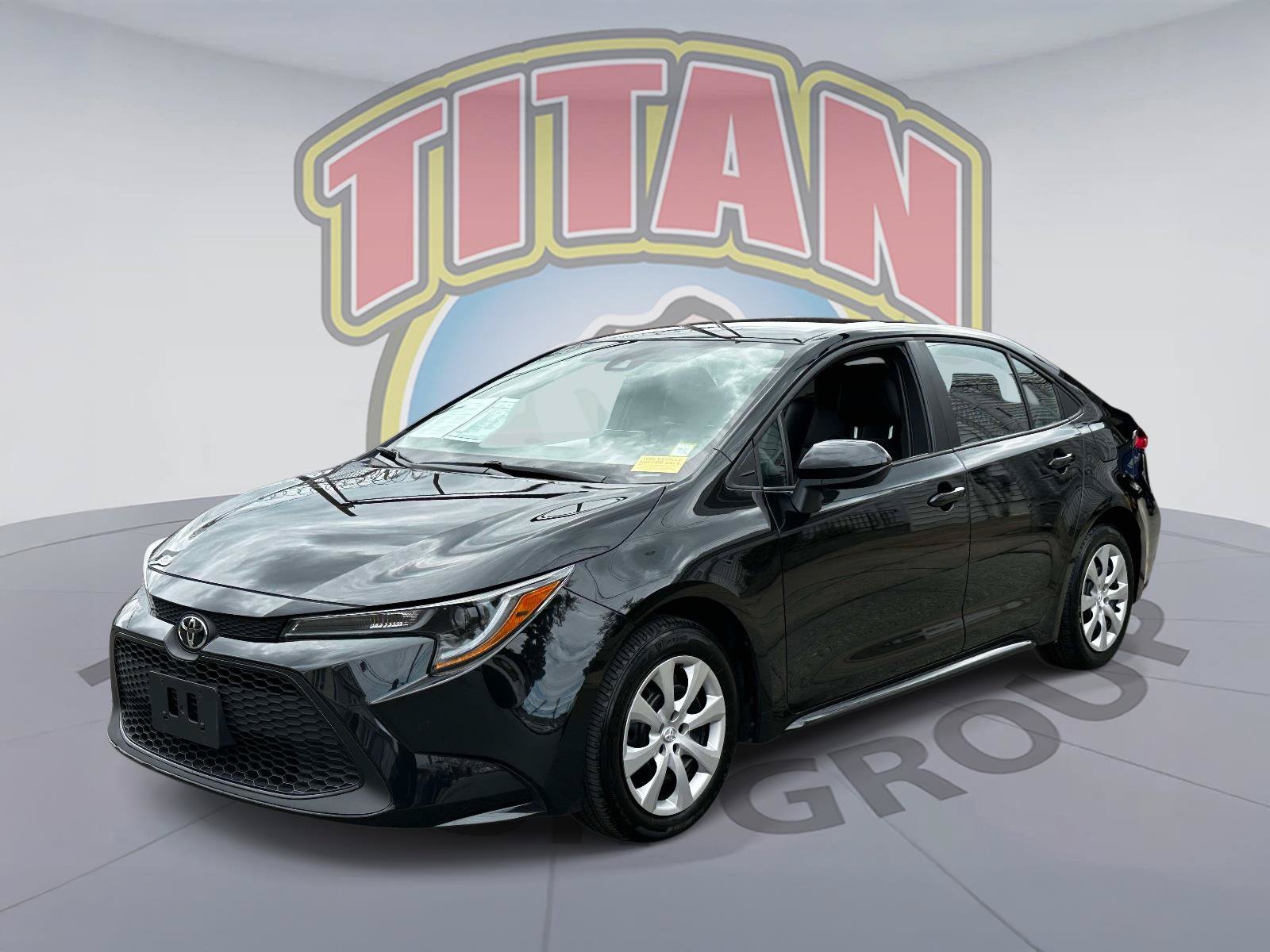 Certified 2022 Toyota Corolla LE FWD image 1