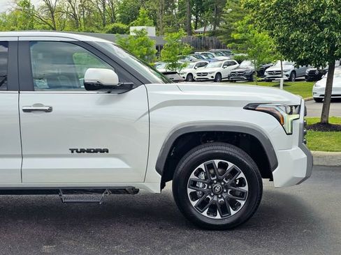 Used 2025 Toyota Tundra Limited AWD/4WD image 7