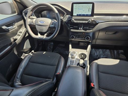 Used 2025 Ford Escape ST-Line AWD/4WD image 29
