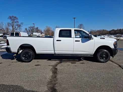 New 2026 RAM 2500 Tradesman AWD/4WD image 9
