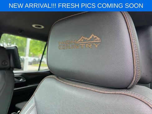 Used 2023 Chevrolet Tahoe High Country RWD image 9