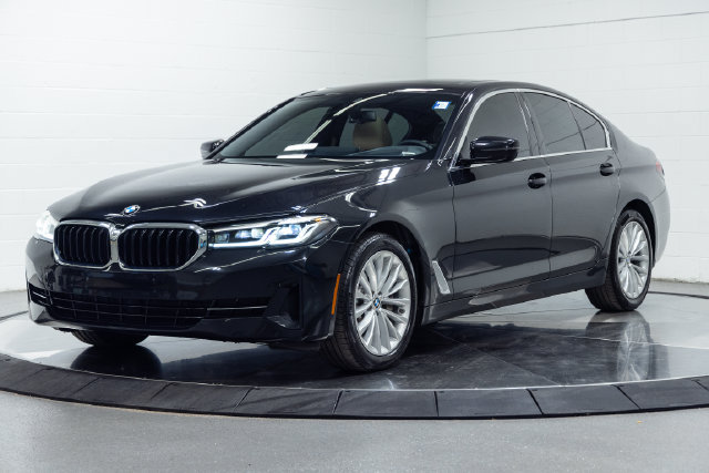 Certified 2022 BMW 530i xDrive w/ Premium Package AWD/4WD image 6