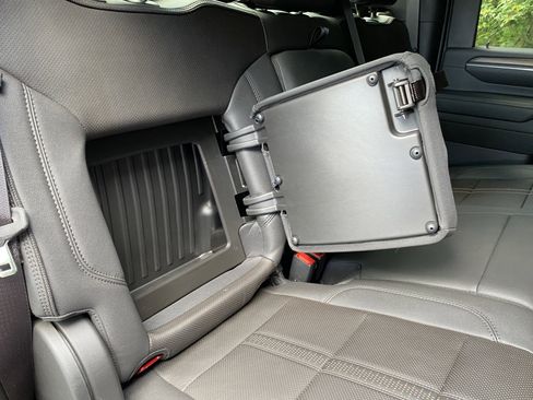 Used 2024 Chevrolet Silverado 2500 High Country w/ High Country Premium Package image 40