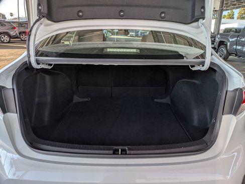 Certified 2024 Toyota Corolla SE w/ SE Premium Package FWD image 31