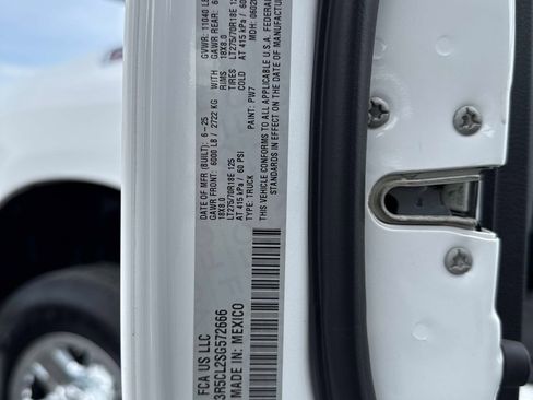 Certified 2025 RAM 2500 Tradesman AWD/4WD image 35