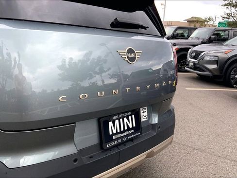 Certified 2025 MINI Cooper Countryman SE w/ Comfort Package Max AWD/4WD image 9
