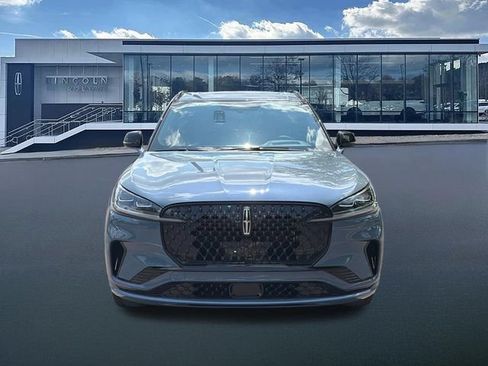 New 2026 Lincoln Aviator Reserve AWD/4WD image 2