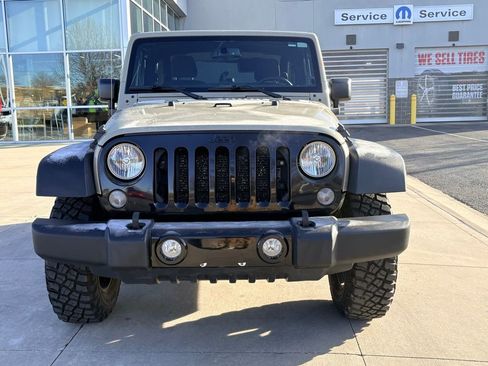 Used 2018 Jeep Wrangler Sport image 2