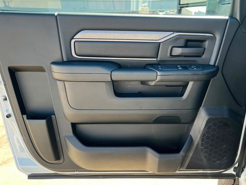 New 2026 RAM 2500 Tradesman AWD/4WD image 10