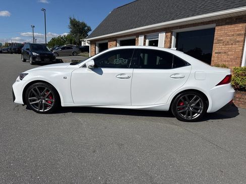 Used 2019 Lexus IS 350 F Sport w/ F Sport Package RWD image 11