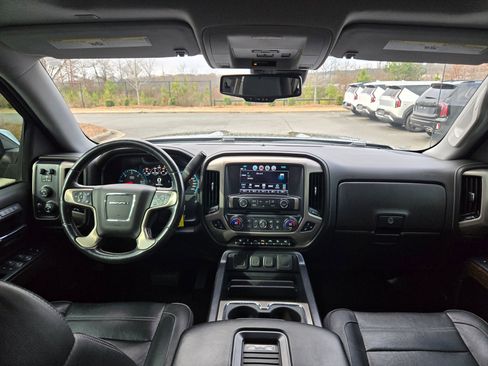 Used 2018 GMC Sierra 1500 Denali w/ Denali Ultimate Package image 10