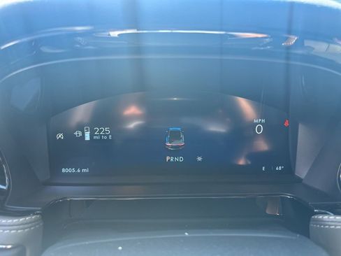 Used 2025 Lincoln Corsair FWD w/ Equipment Group 101A image 11