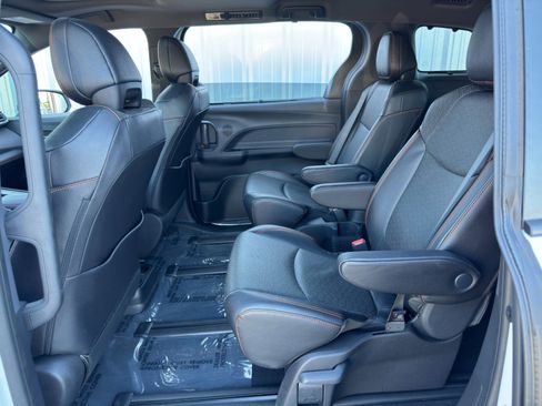 Used 2024 Toyota Sienna XSE w/ XSE Premium Package image 46