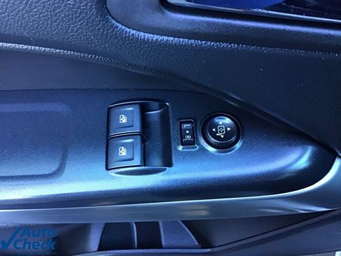 Used 2022 Chevrolet Colorado LT w/ Fleet Safety Package image 23