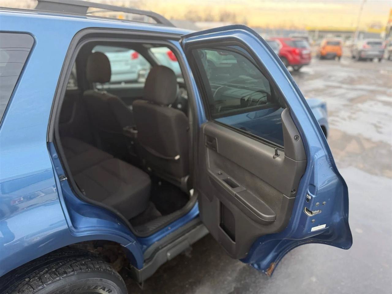 Used 2009 Ford Escape XLT FWD image 9