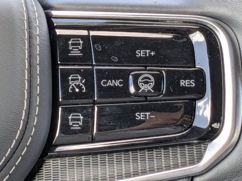 New 2026 Jeep Grand Wagoneer Summit w/ Premium Group III AWD/4WD image 29