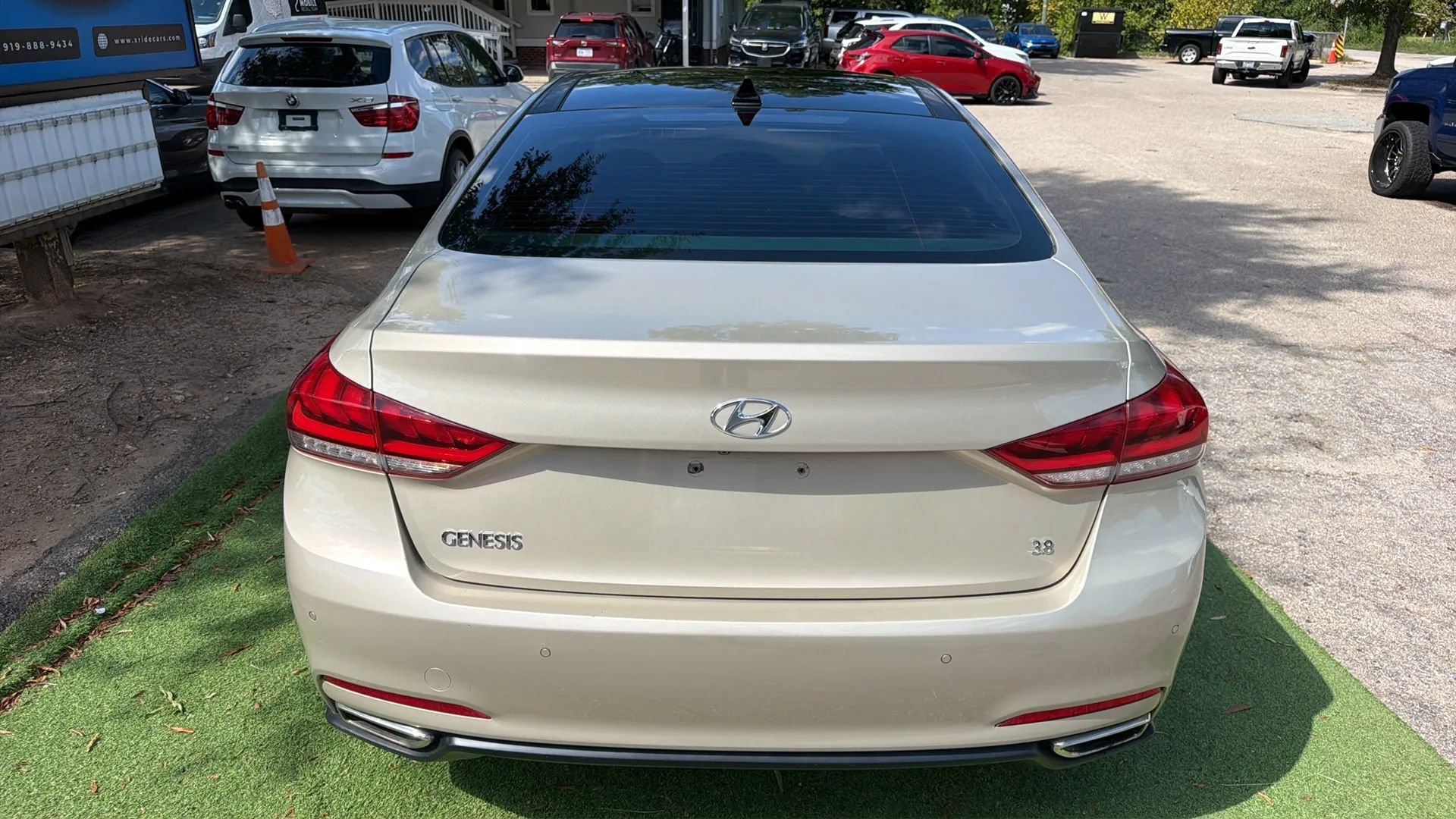 Used 2015 Hyundai Genesis 3.8 w/ Option Group 03 RWD image 5