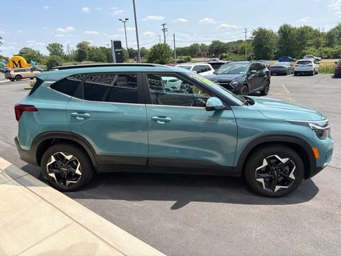 Certified 2024 Kia Seltos EX AWD/4WD image 6