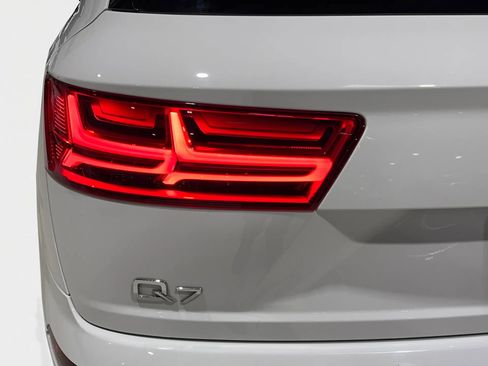 Used 2019 Audi Q7 3.0T Premium w/ Convenience Package image 24