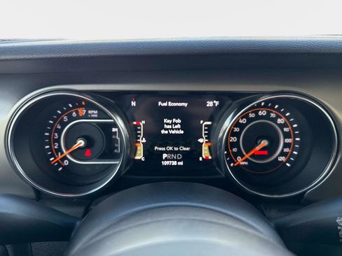 Used 2019 Jeep Wrangler Sport image 29