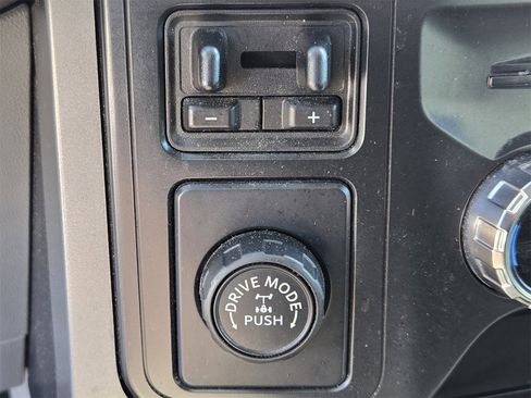 Used 2021 Ford F150 XLT w/ Equipment Group 302A High image 19