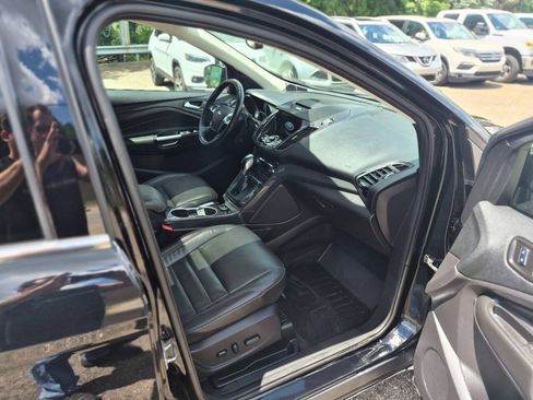 Used 2016 Ford Escape Titanium w/ Equipment Group 301A AWD/4WD image 9