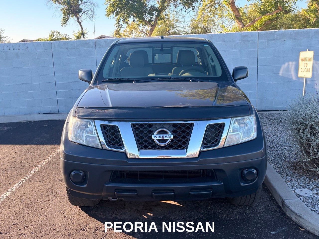 Used 2016 Nissan Frontier 4x4 Crew Cab image 3