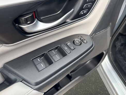 Used 2022 Honda CR-V EX-L image 18