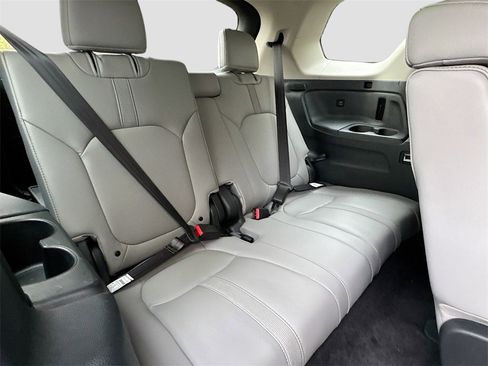 Used 2024 Honda Pilot EX-L image 27