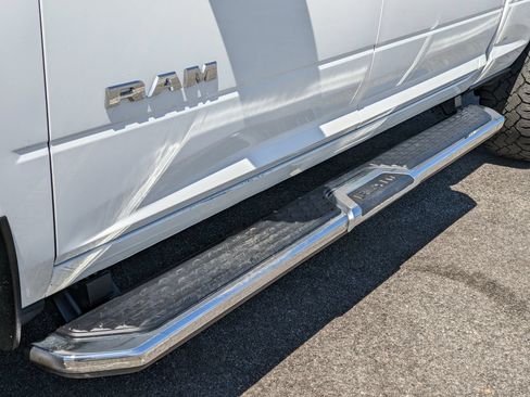 Used 2023 RAM 2500 Laramie AWD/4WD image 7