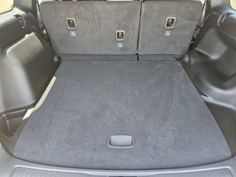 New 2025 Jeep Grand Cherokee Altitude image 31