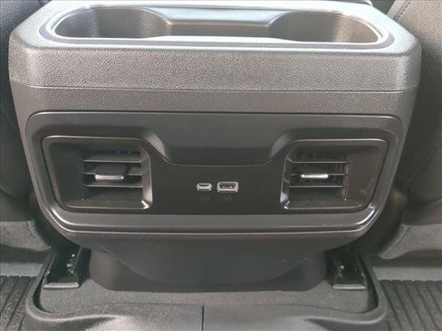 Used 2023 Chevrolet Silverado 1500 LT Trail Boss w/ LT Trail Boss Premium Package AWD/4WD image 17