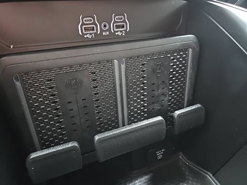 Used 2026 RAM 2500 Big Horn AWD/4WD image 75