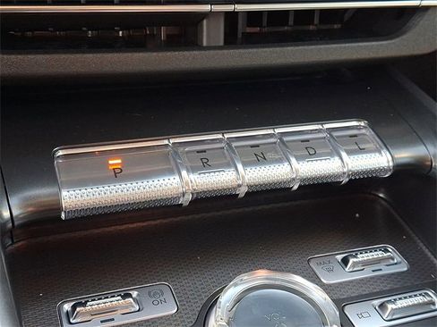 New 2026 Lincoln Nautilus Premier w/ Jet Appearance Package image 7