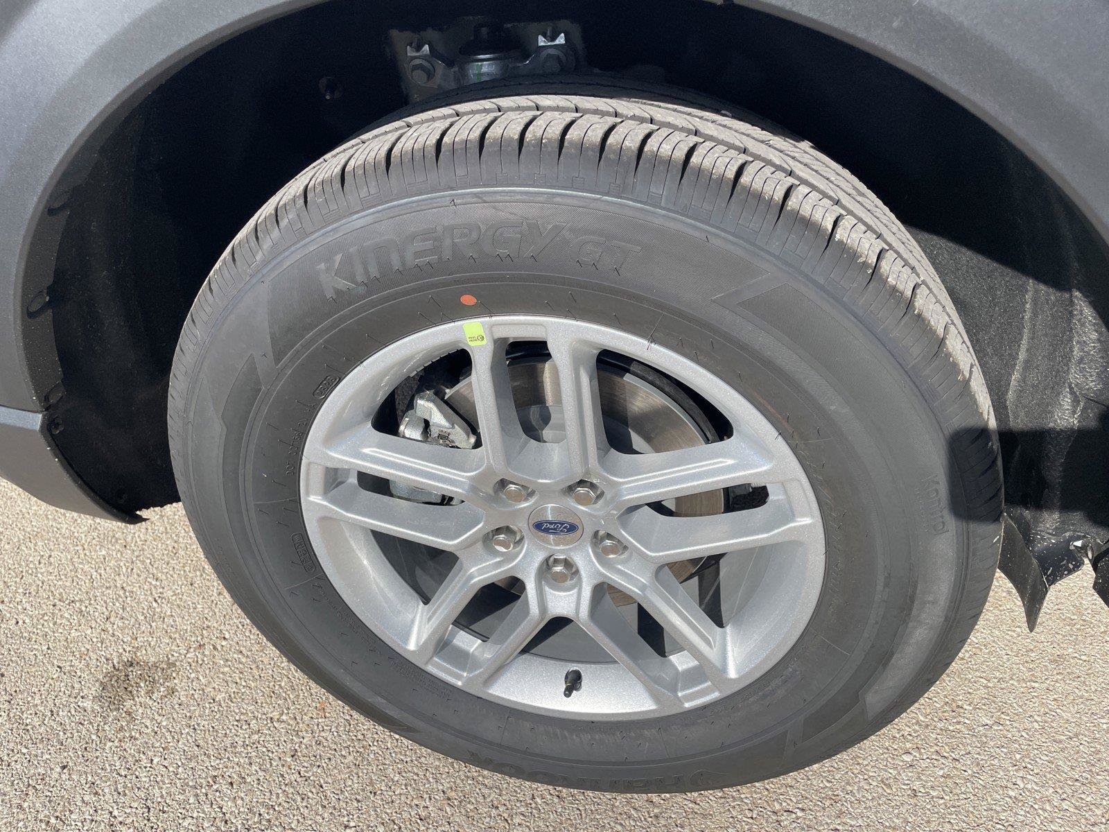 New 2026 Ford Explorer Active w/ Active Comfort Package RWD image 37