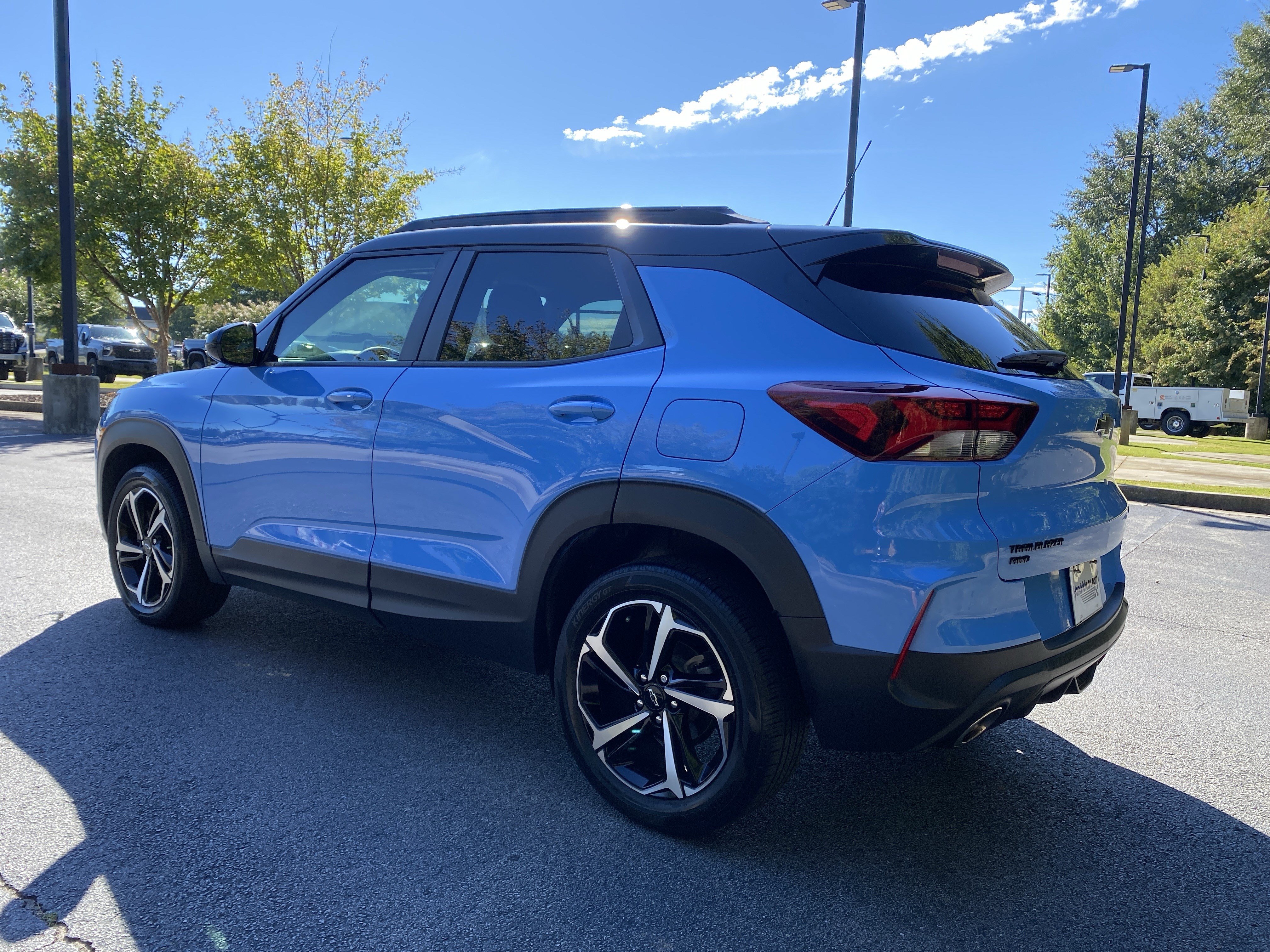 Used 2023 Chevrolet TrailBlazer RS w/ Sun and Liftgate Package AWD/4WD image 7