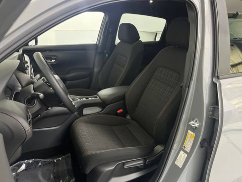 Used 2025 Honda HR-V Sport image 19