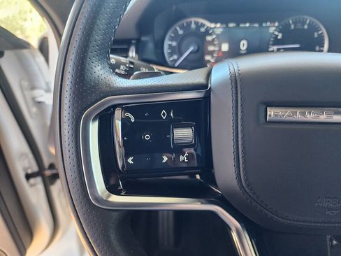 Used 2023 Land Rover Range Rover Evoque R-Dynamic S image 28