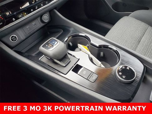 Used 2022 Nissan Rogue S image 23