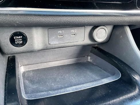 Used 2024 Nissan Rogue S AWD/4WD image 15