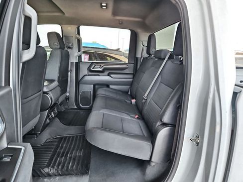 Used 2025 Chevrolet Silverado 2500 LT w/ Convenience Package AWD/4WD image 18
